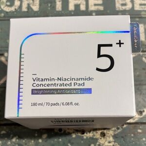 Vitamin-Niacinamide Concentrated Pad